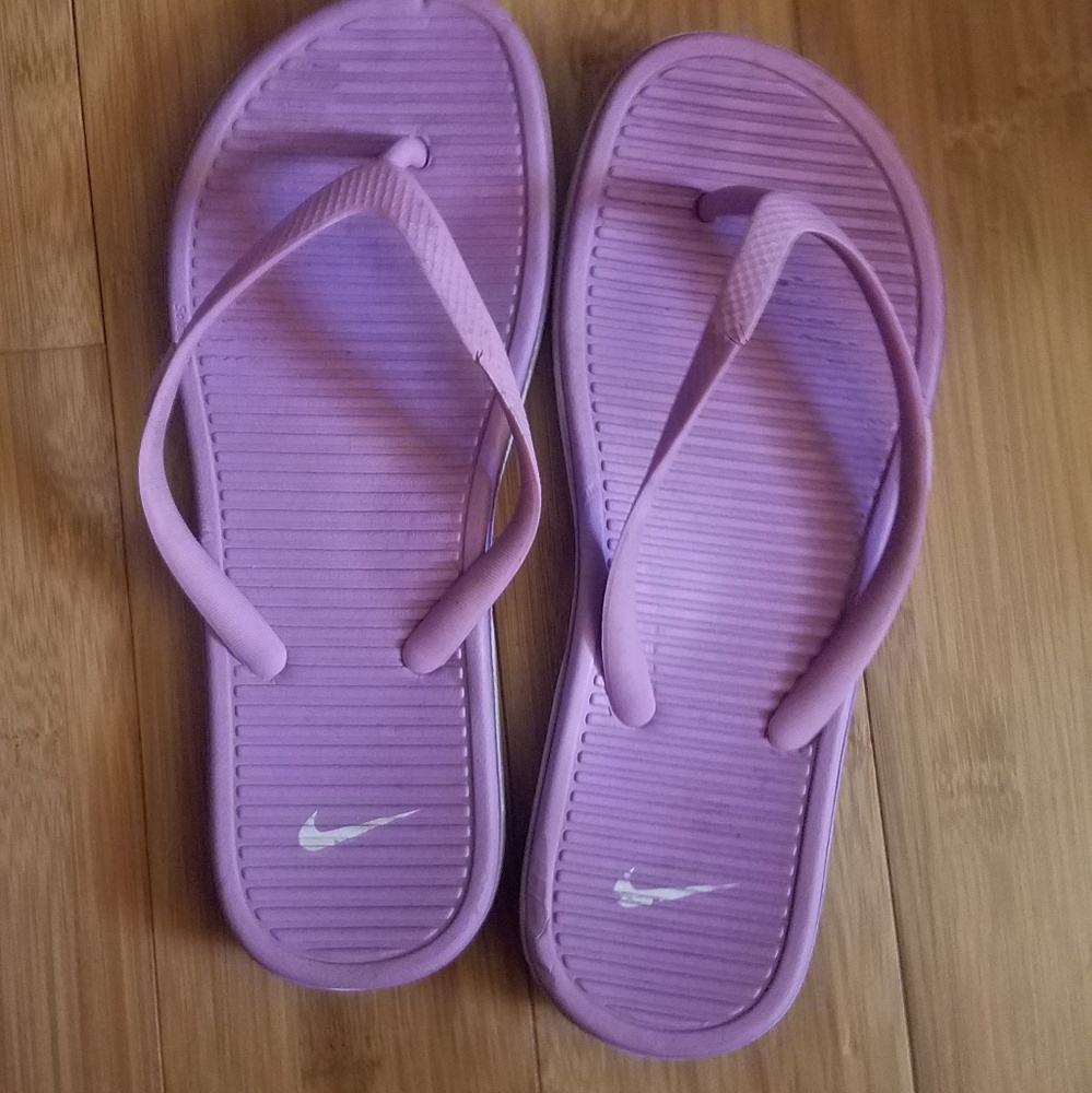 Flip flops